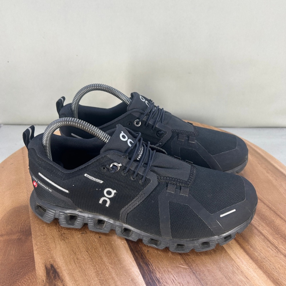 On Running Cloud 5 Waterproof Womens 8 Shoes Black Lunar 59.98838 Sneakers